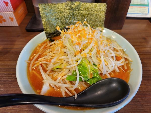 「831らーめん（四川）　太麺」@831家 和田店の写真