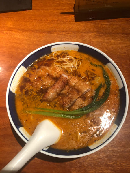 「排骨坦々麺　1000円」@支那麺 はしご 銀座本店の写真