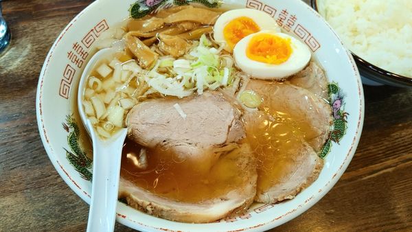 「朝　味玉チャーシュー麺」@らあめん 寸八 総本店の写真
