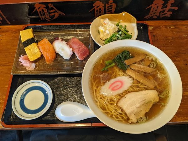 「すしらーめんセット 980円」@松竹の写真