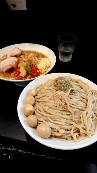 「限定 こんぶ。1200円大盛100円うずら100円全増し」@豚風。の写真