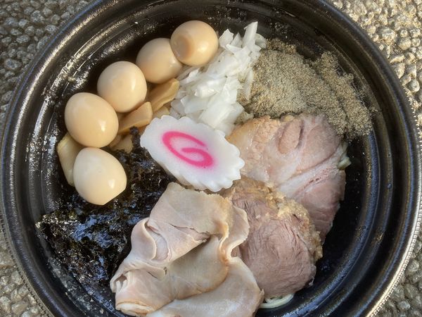 「【期間限定】煮干しの和え蕎麦¥900+うずら¥100」@ジャンプの写真