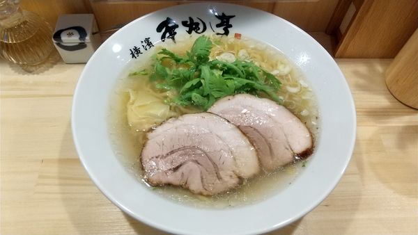 「本丸塩ら～麺850円」@横濱 本丸亭 新橋店の写真