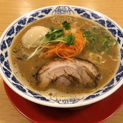 九州らーめん亀王 江坂店の画像