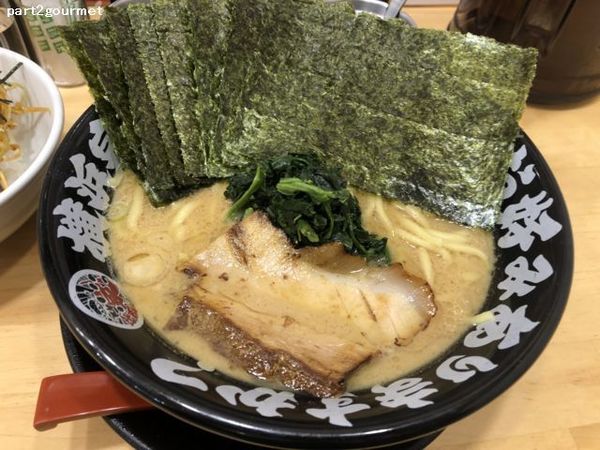 「定番ラーメン 海苔マシ (850円)」@横浜家系ラーメン 辻田家 真岡店の写真