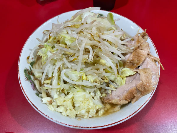 「ラーメン（ぶた2枚）」@ラーメン二郎 札幌店の写真