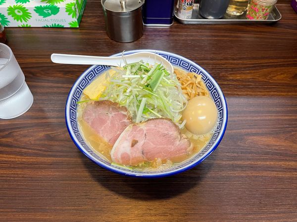 「背脂生姜塩ラーメン」@味噌ラーメン くまおやじの写真
