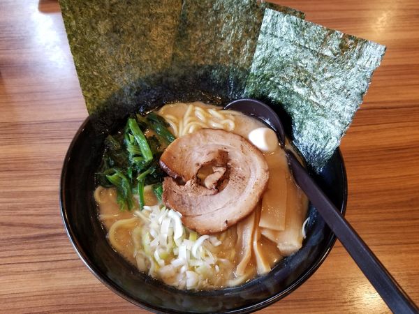 「ラーメン大盛り」@横浜家系ラーメン 福家の写真