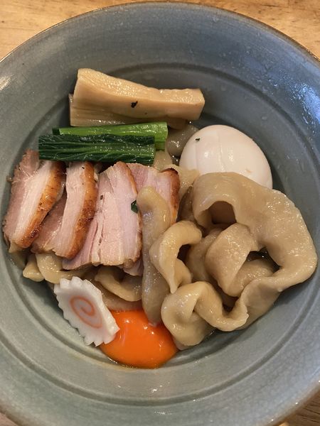 「自家製太手打ちの油そば」@だしと麺 遊泳の写真