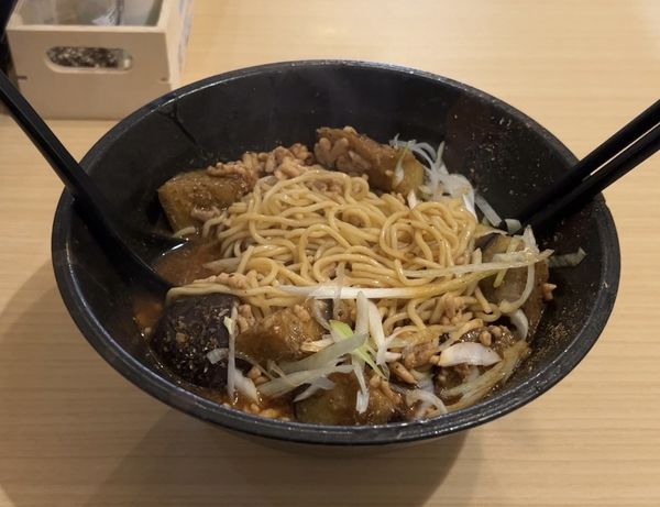 「麻婆ナスの油そば」@ラーメン大地の写真