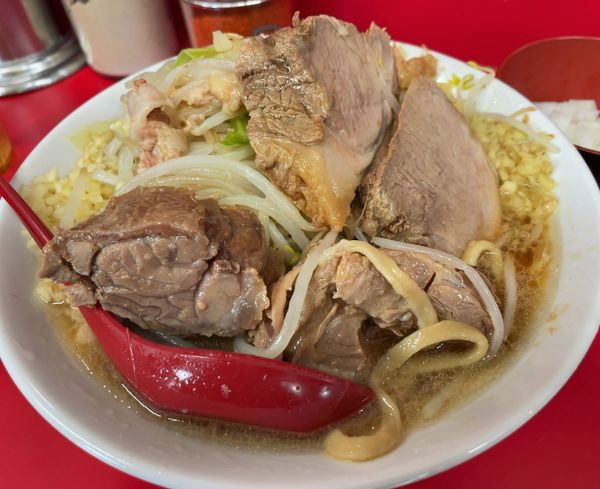 「小ぶた　麺半分　ニンニクアブラショウガ」@ラーメン二郎 大宮公園駅前店の写真