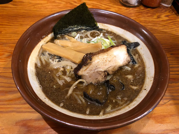 「にぼし味噌ラーメン」@究極のにぼし味噌らーめん 人間ばんざいの写真