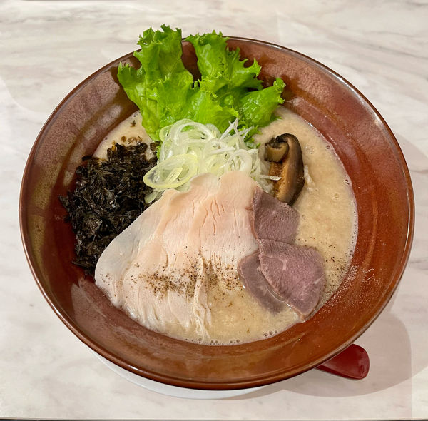 「こってり復刻版（中太麺）750円」@ラーメンみなとやの写真