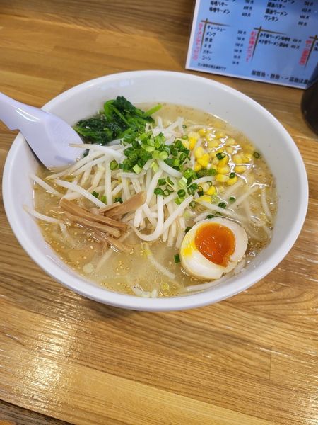 「塩らーめん」@ラーメンハウス 富良野の写真