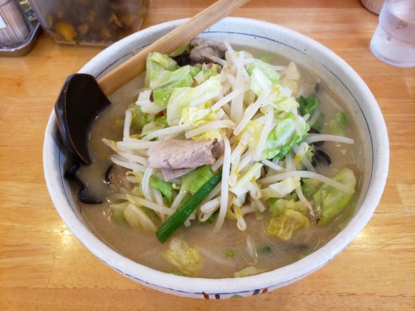 「白味噌五目らーめん」@らーめん やちの写真