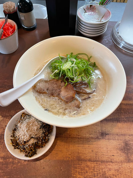 「博多豚骨らーめん」@幸心堂の写真