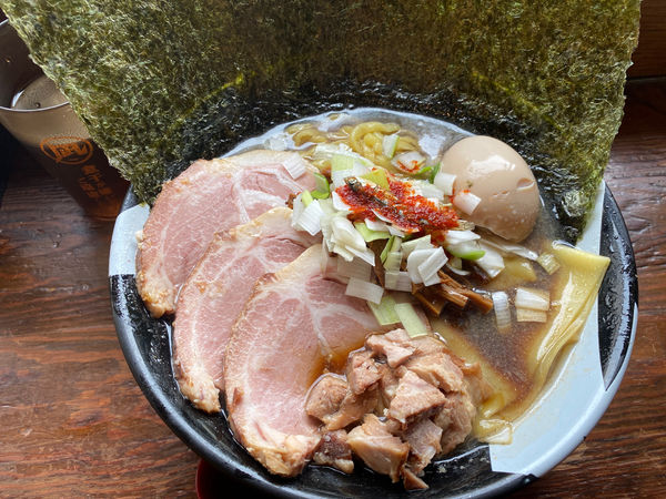 「特製ラーメン並 のりT おすすめ」@すごい煮干ラーメン凪 新宿ゴールデン街店 本館の写真