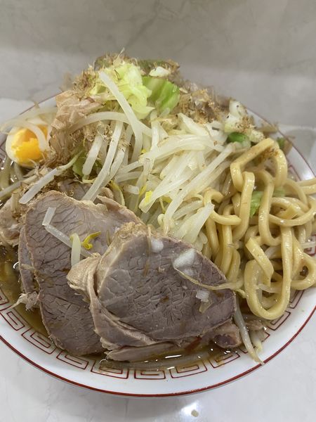 「辰醤油ラーメン990+豚増」@らーめん辰屋の写真