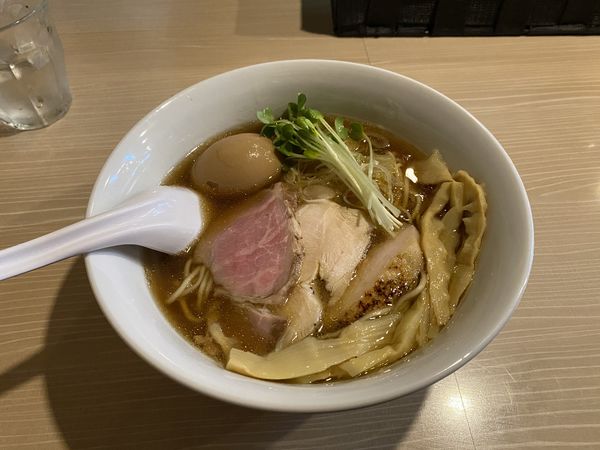 「特製香味中華そば」@麺屋 鶯 uguisuの写真