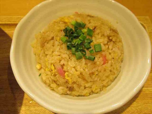 「紅ちゃんぽん(小)(880円)+半チャーハン(290円)」@じげもんちゃんぽん グランデュオ立川店の写真