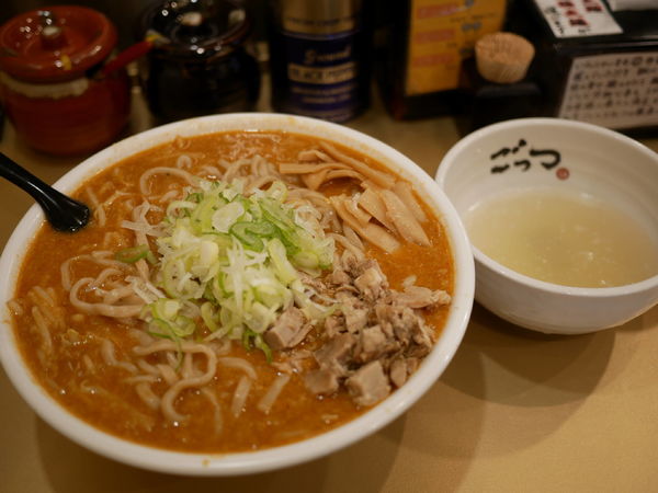 「濃厚ごっつカレーラーメン ごっつ 極太麺 大盛＋中辛」@超ごってり麺 ごっつ 秋葉原店の写真