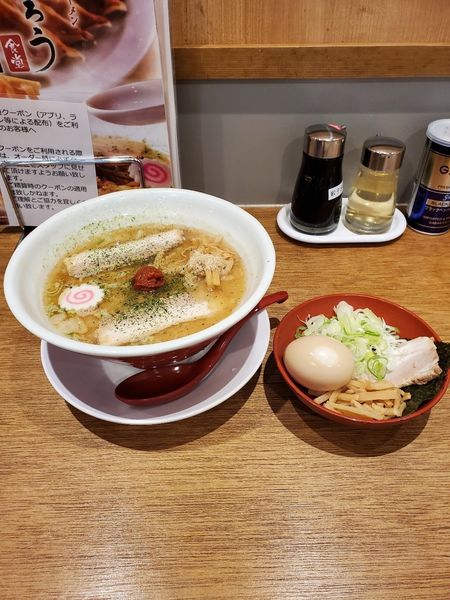 「からみそラーメン贅沢のせ@1200」@からみそラーメン ふくろう食堂 ミュープラット大曽根店の写真
