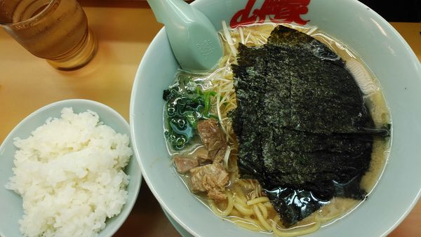 「醤油ネギラーメン/海苔」@ラーメン山岡家 宇都宮長岡店の写真