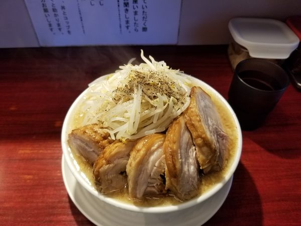「ラーメン大　肉+3」@麺 五六の写真