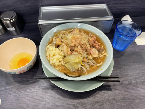 「ラーメン少なめ950円」@オリバーヌードルの写真