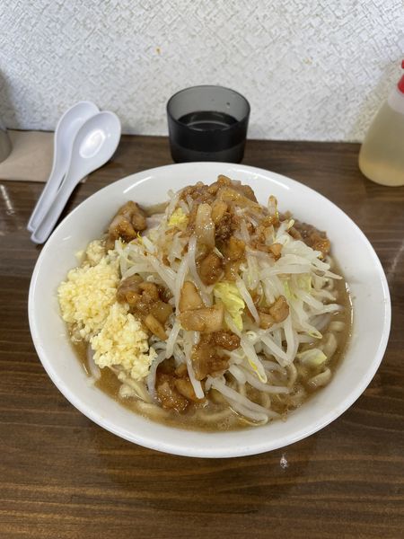 「ラーメン300g 800円　ニンニクアブラ」@ラーメン武丸の写真