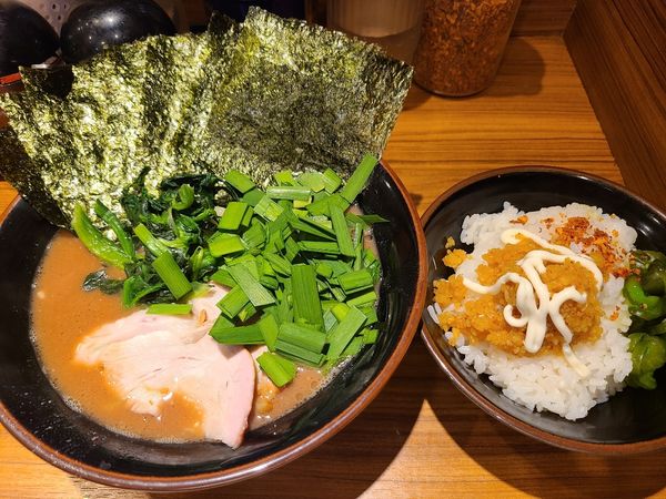 「4周年　ラーメンなど」@横浜家系らーめん 輝道家の写真