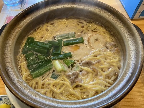 「鍋焼きラーメン（並）」@鍋焼きラーメン 谷口食堂の写真