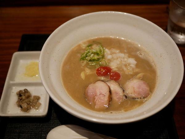 「鶏煮干しらぁめん（醤油）」@麺や いま村の写真