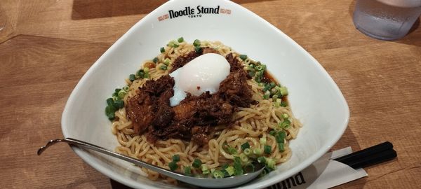 「牛煮込みまぜそば（980円）」@Noodle Stand Tokyoの写真