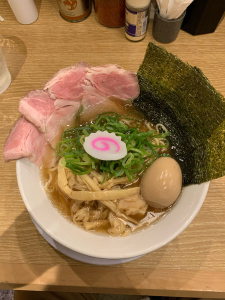 「中華そば全部のせ（９８０円）」@竹内ススルの写真