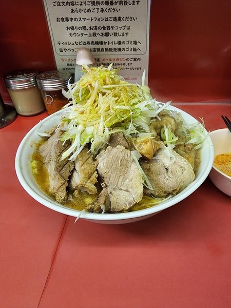 「大豚ラーメン(麺少なめ) つけ味 生たまご」@ラーメン二郎 桜台駅前店の写真