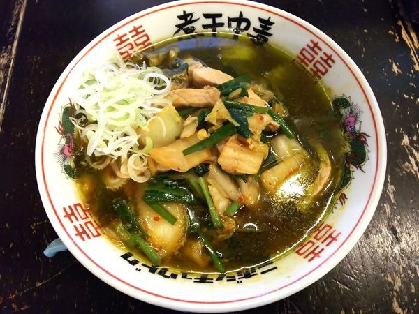 「【限定】にらキムチ煮干し。　900円」@煮干結社 弘前店の写真