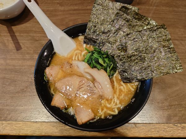 「醤油ラーメン￥730＋ライスサービス」@麺達 うま家の写真