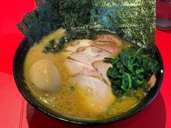「チャーシューメン3枚＋海苔・味玉」@厚木家の写真