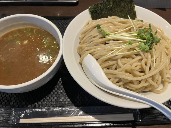 「つけ麺（特盛）」@ブラウンの写真