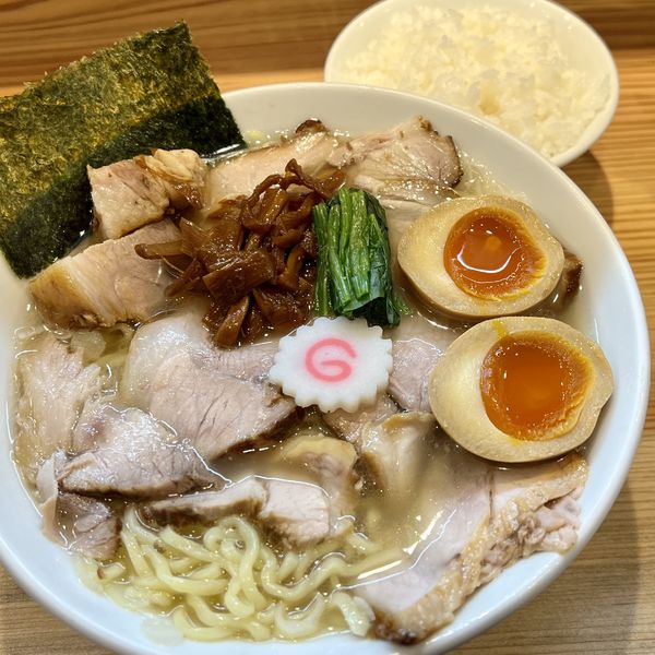 「しおチャーシューメン＋味玉＋小ライス」@オランダ軒の写真