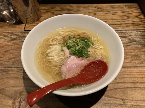 「軍鶏塩ラーメン」@麺屋 翔 西新宿本店の写真