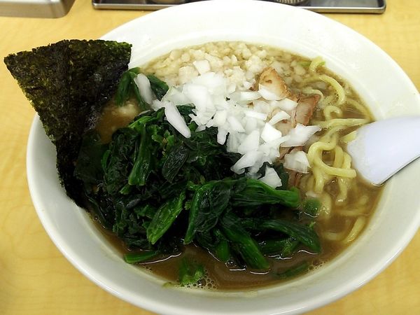 「燕三条らーめん+ほうれん草」@ら〜めんぎょうてん屋GOLD 東名厚木店の写真