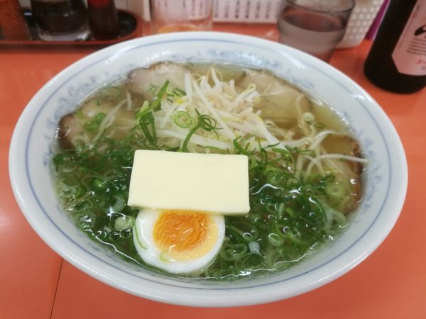 「塩バターラーメン」@ひだるか屋の写真