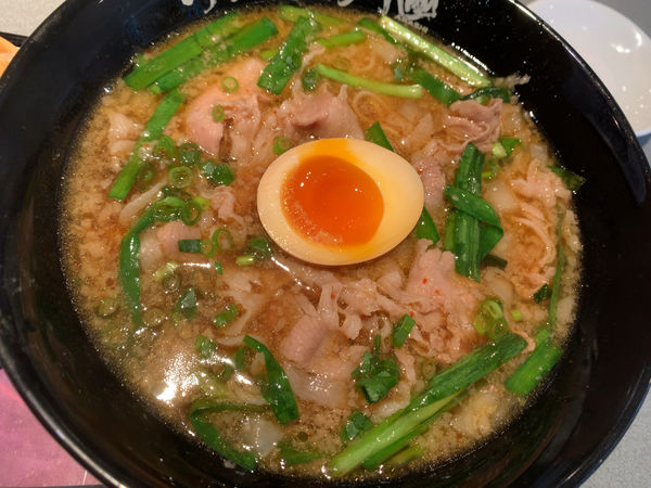 「肉そば嵐890円」@らあめん花月嵐 三鷹南口店の写真