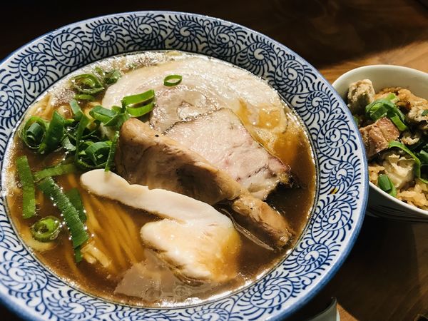 「トライアングル醤油らぁ麺 他 1,800円」@いかれたNOODLE Fishtonsの写真