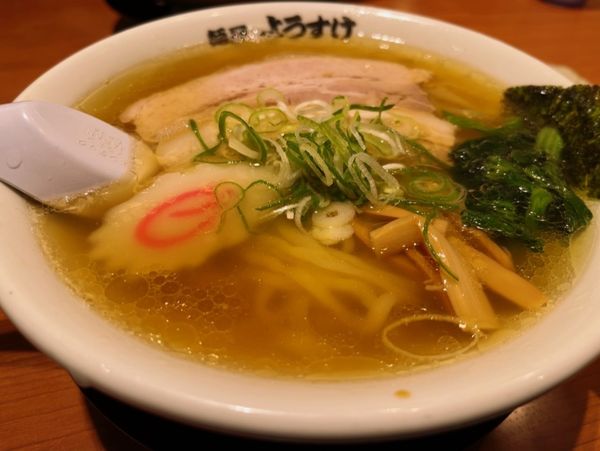 「醤油ラーメン」@麺屋 ようすけ 東京ラーメンストリート店の写真