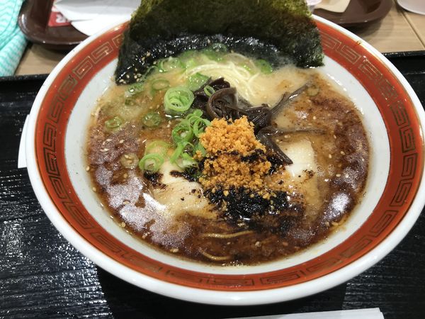 「黒とんこつ」@豚丼・博多とんこつ ばりかた屋 アリオ川口店の写真