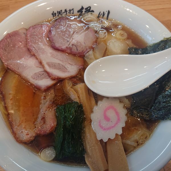 「焼豚ワンタン麺1250円」@白河手打中華そば 緑川 とら食堂那須塩原分店の写真