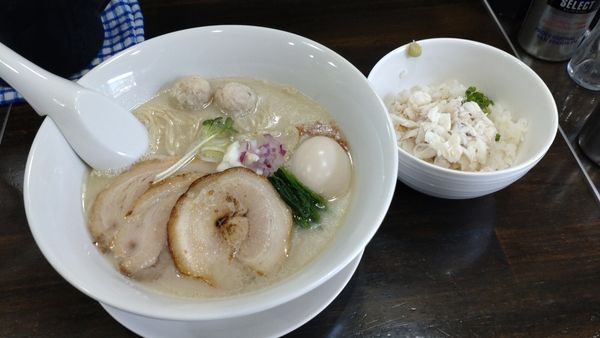 「特製 鯛ラーメン＋鯛のほぐし身ご飯」@ラーメン晃煇の写真